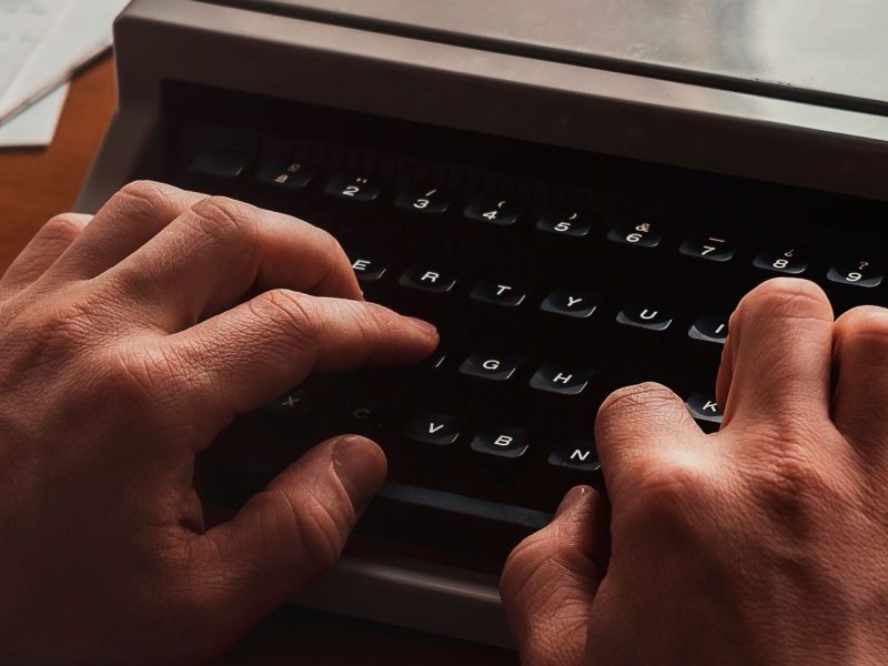 How to Detect AI Writing in 2026