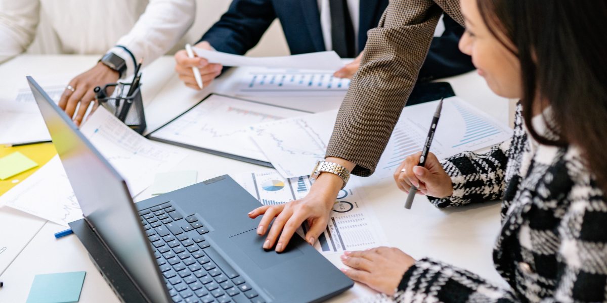 Effective content creation in 2026 requires a balanced workflow that integrates smart tools with essential human oversight and collaboration.